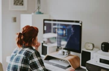 Woman_Working